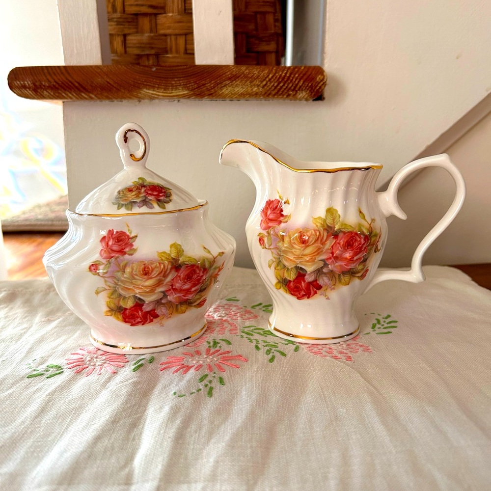 Grace’s Teaware Sugar and Creamer Set